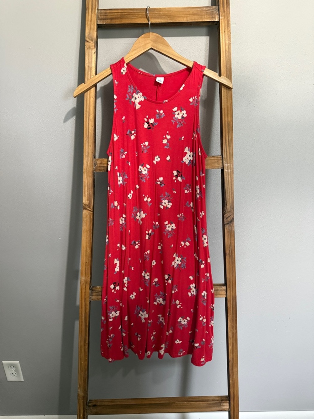 Old Navy Red Floral Sleeveless Midi Dress